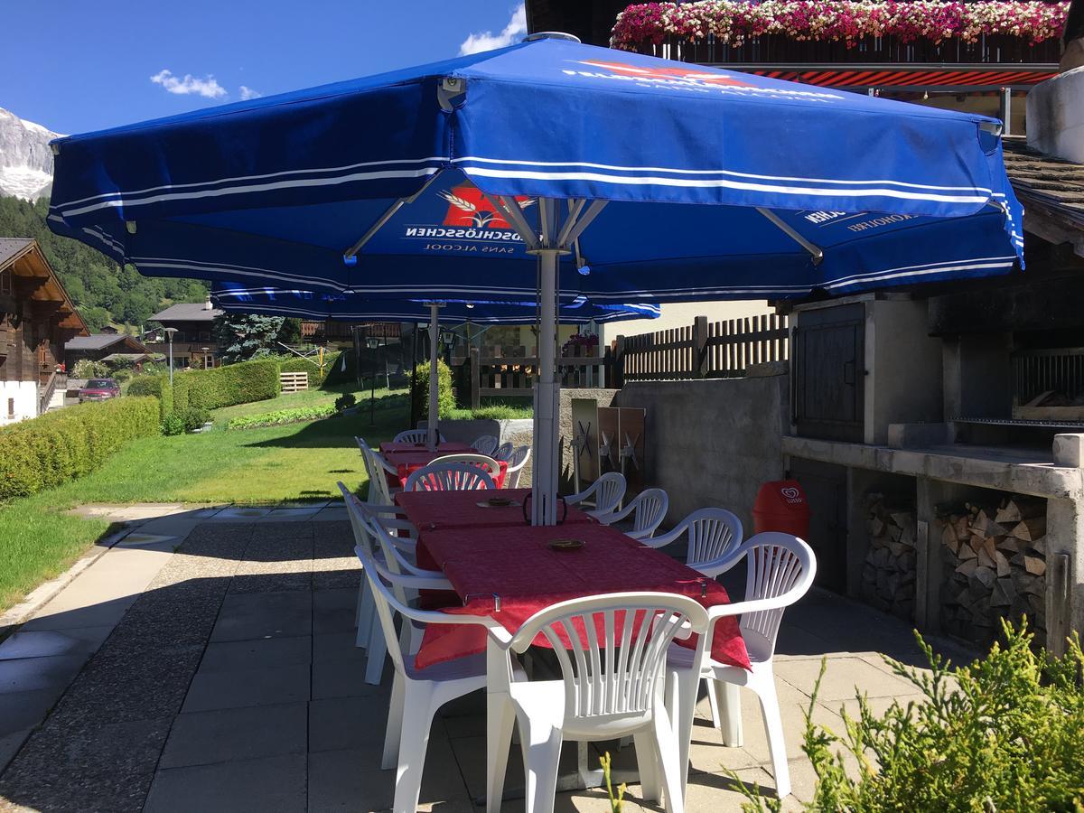 Hotel Haus Muehlebach Ernen Extérieur photo